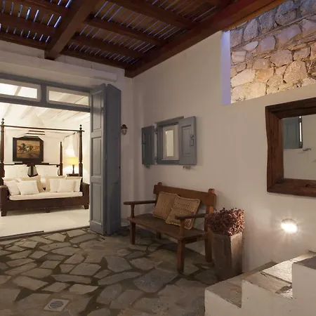 Beachfront Mykonos Apartment *
