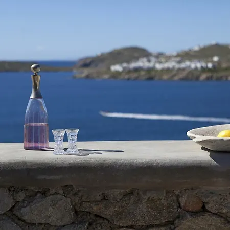 Beachfront Mykonos Апартаменты Орнос