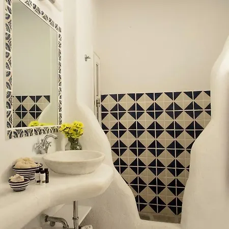 Beachfront Mykonos Апартаменты Орнос