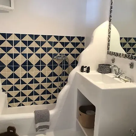Beachfront Mykonos شقة